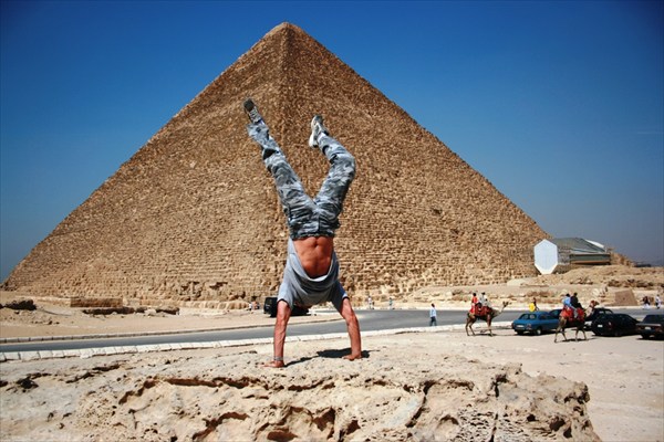 На руках по Африке Egypt,Giza, Pyramids 2 2007 372
